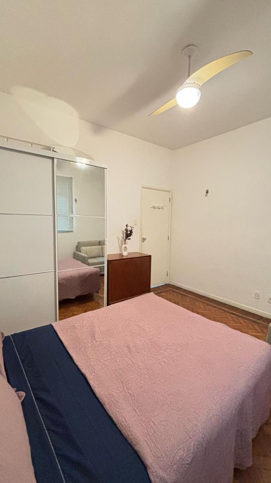 Lindo A 3 Minutos Da De Copacabana N.s 166/83 * Rio de Janeiro